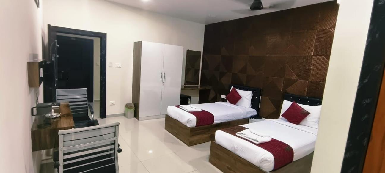 Hotel Vaishnavi Grand Miriālgūda المظهر الخارجي الصورة